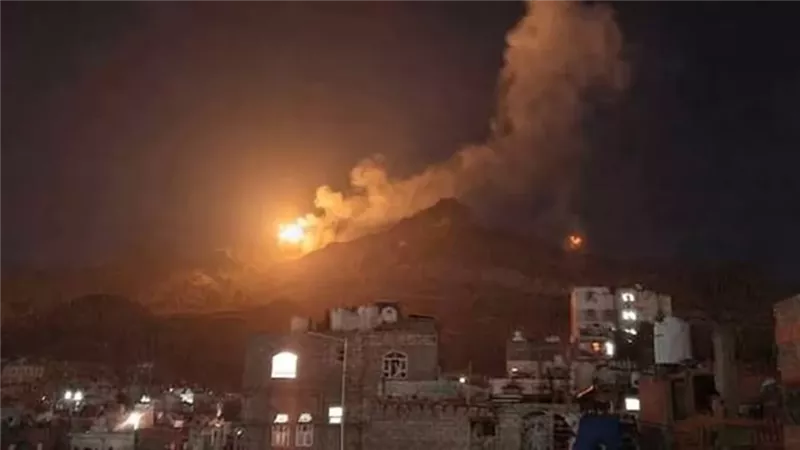 غارات جوية تستهدف مواقع حوثية في عدة محافظات