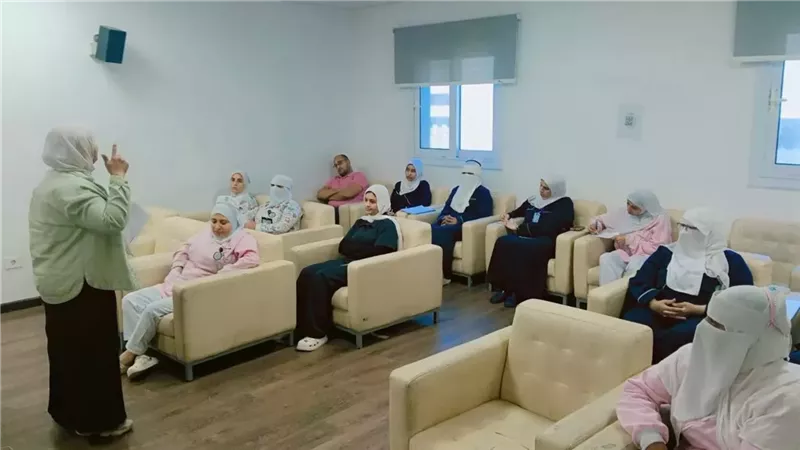 التدريب على الإنعاش القلبي الرئوي في المنشآت الصحية بالإسماعيلية