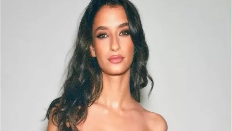 أميرة أديب مع خالد النبوى فى 