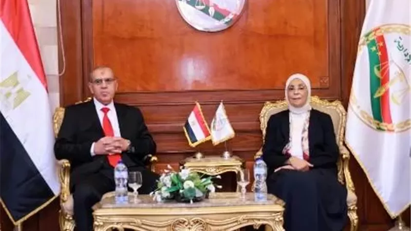 رئيس محكمة النقض يهنئ المستشارة هدى أحمد عيسى برئاسة النيابة الإدارية