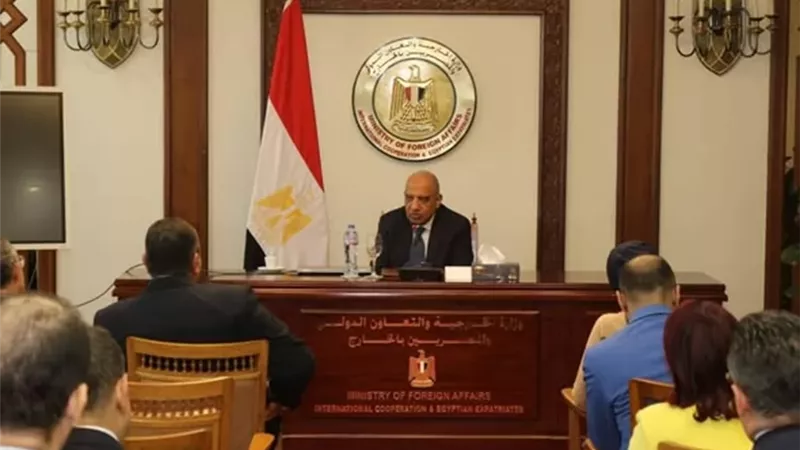 الكهرباء تفتح أبواب الاستثمار أمام القطاع الخاص في مشروعات الطاقة