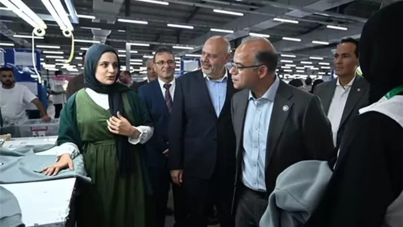 وزير الاستثمار:نستهدف تعزيز تنافسية المناطق الحرة وزيادة الصادرات