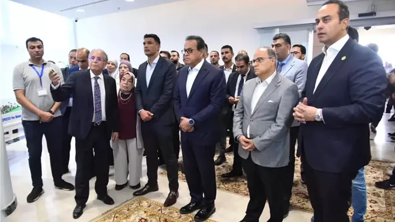 وزير الصحة يفتتح مصنع «إيبيكو 3» بالعاشر من رمضان بحضور وزير الصناعة ويتفقد خطوط الإنتاج والتعبئة