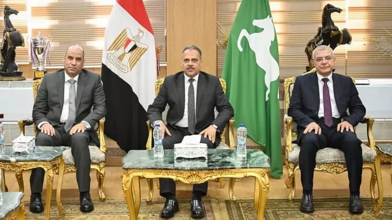 وزير العمل يبدأ جولته الميدانية بالشرقية لدعم التشغيل والاستثمار