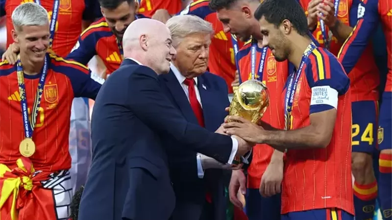 إنفانتينو يتهم منتقدي كأس العالم بنشر الكراهية