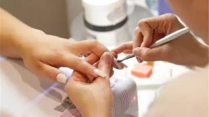 7 نصائح للحفاظ على صحة الأظافر عند استخدام الجل