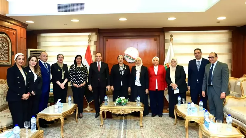 رئيسة القومي للمرأة تزور رئيسة هيئة النيابة الإدارية لتهنئتها