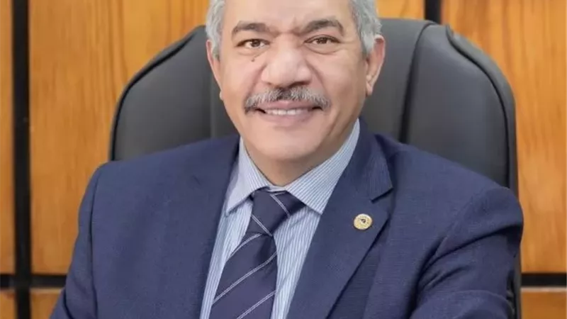 شيخ الأزهر يكلف الدكتور محمود صديق للقيام بعمل رئيس جامعة الأزهر