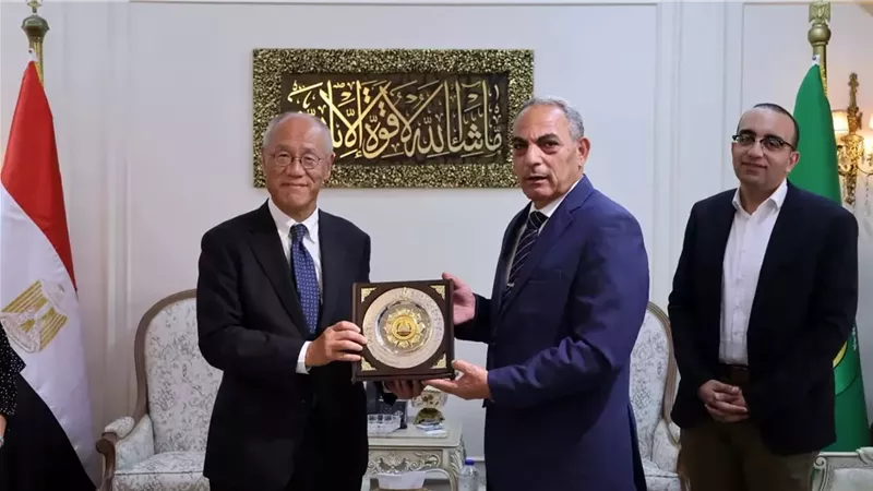 السفير الياباني يستعرض الفرص الإستثمارية بالإسماعيلية
