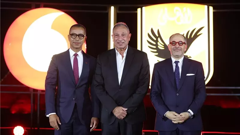 الخطيب يكشف تفاصيل أكبر عقد استثماري في تاريخ الأهلي