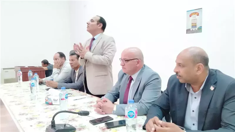 اجتماع موسع لشؤون المديريات لبحث ملفات الاستصلاح