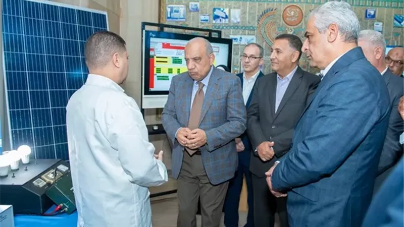 وزيرا الإنتاج الحربي والكهرباء يتفقدان 