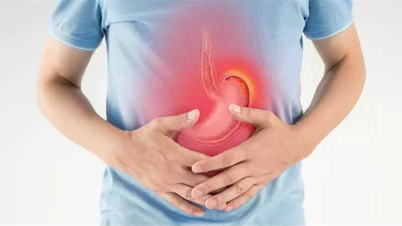 التدخين والكحول .. مزيج يزيد خطر أمراض المعدة والأمعاء