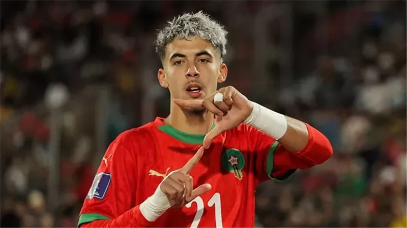 المغربى زابيرى نجم رين الفرنسى ينضم إلى سانتاندير الإسبانى