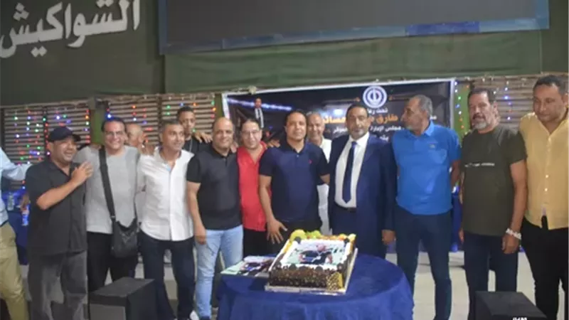 الترسانه يعطي محمد عبد الواحدمدرب المنتخب العضويه العامله