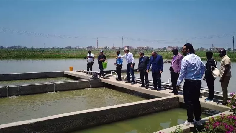 وزير الزراعة الأوغندي يتفقد عدداً من المشروعات في مصر