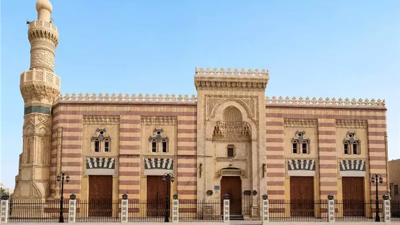 المسجد العباسي منارة تاريخية للدولة الخديوية على أرض الإسماعيلية