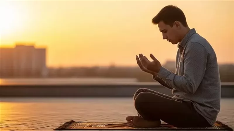 هل يجوز إلقاء السلام على الداعي؟..ودعاء جامع للاستعاذة من كل شر
