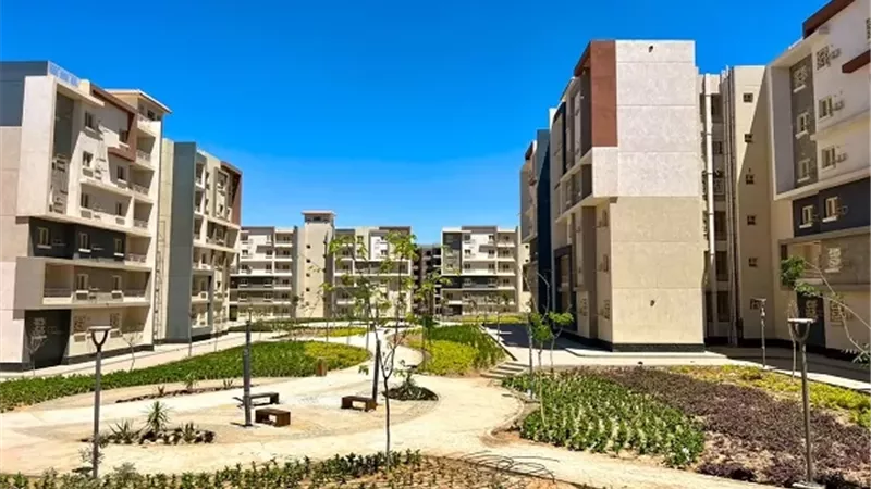 وزيرة الإسكان تتابع موقف تنفيذ المشروعات وملفات العمل بـ أكتوبر
