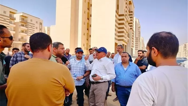 وزيرة الإسكان تتابع موقف تنفيذ المشروعات وملفات العمل بـ أكتوبر