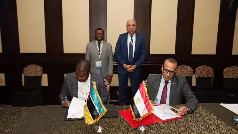 على هامش فعاليات أسبوع الطيران في أفريقيا والمحيط الهندي: