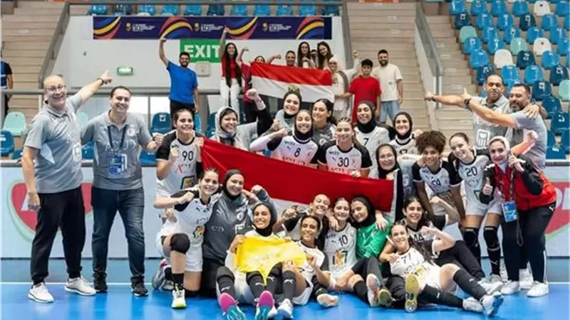 منتخب الناشئات يواصل تألقه ويهزم فرنسا ببطولة العالم لكرة اليد
