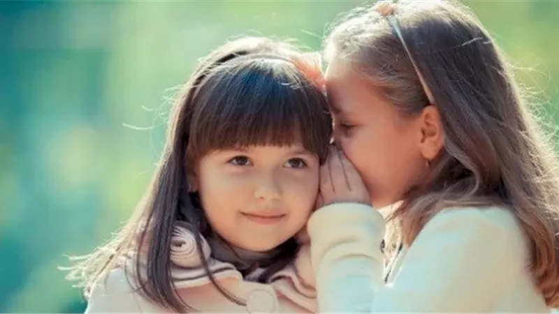كيف أرشد الإسلام لأهمية اختيار الصديق؟ يوضحها الأزهر للفتوي