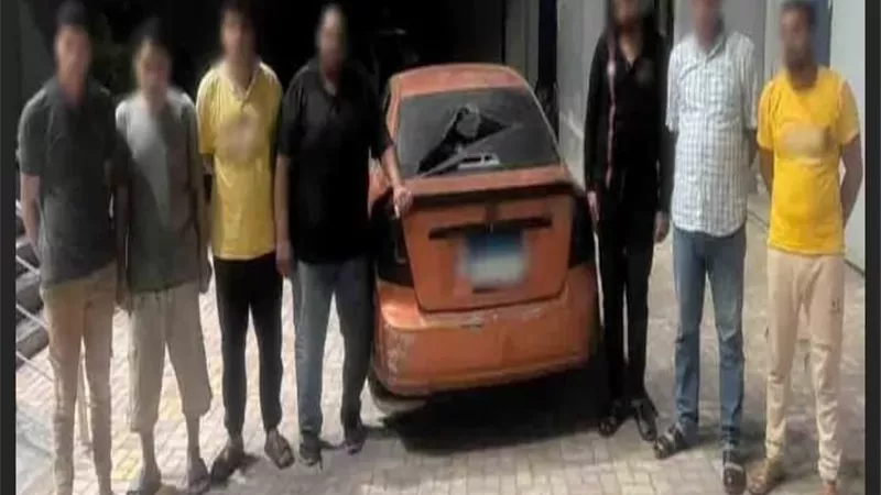 «رشق سيارة بالحجارة».. ضبط 7 أشخاص في مشاجرة بسبب خلافات عقارية