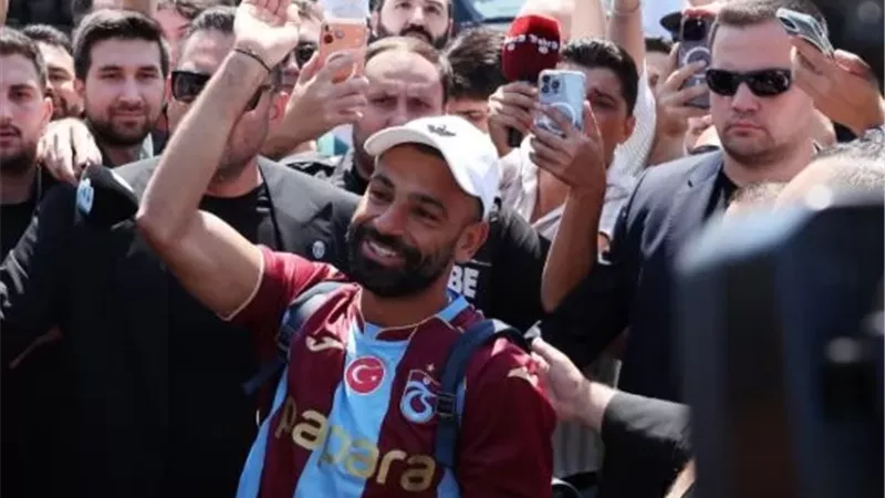 طرابزون يدعو جماهير لحفل توقيع محمد صلاح