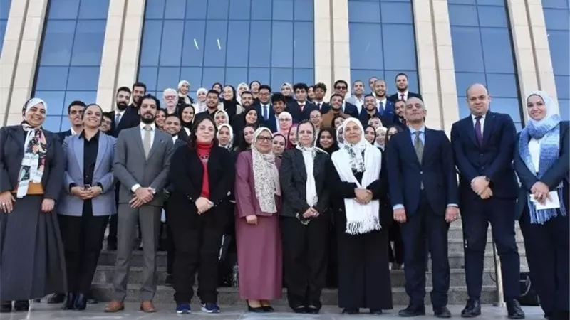 تعرف على برامج كلية الإدارة بالجامعة المصرية الروسية وفرص عمل خريجيها