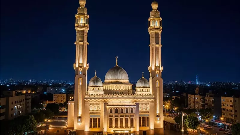 مسجد أبو بكر الصديق منارة معمارية وروحية في قلب الإسماعيلية