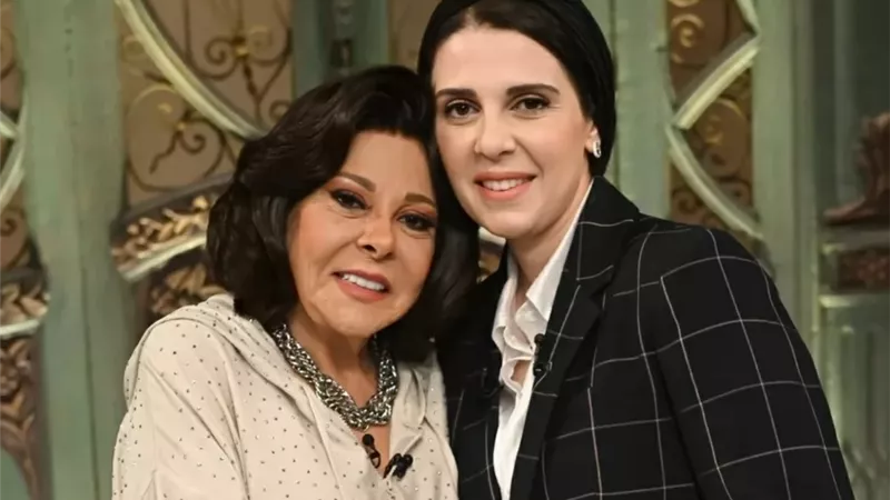 نادية السيد ضيفة إسعاد يونس فى برنامج 
