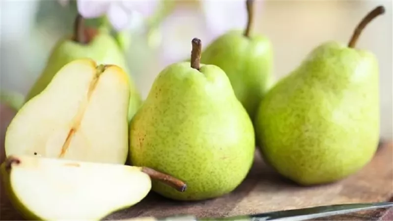 متى تصبح الكمثرى غير مناسبة لك؟.. خبيرة تغذية توضح