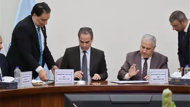 الشوربجي والمسلماني يوقعان بروتوكول التعاون بين هيئتي الصحافة والإعلام