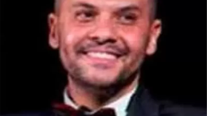 الغرباوي أول مصري وعربي يتولى الرئاسة الشرفية لمهرجان مسرحي دولي في أوروبا