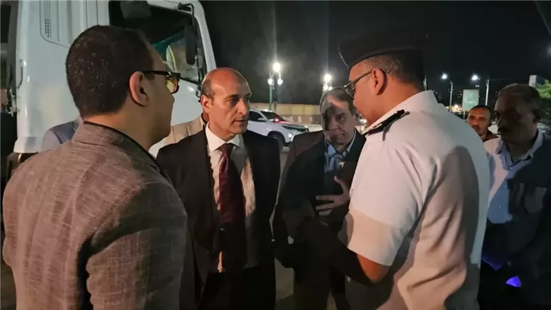محافظ أسيوط يتفقد تطوير ميدان الحرب والسلام