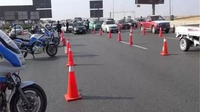 غلق كلي لشارع بن سندربالزيتون لمدة 10 أيام لإصلاح هبوط صحي