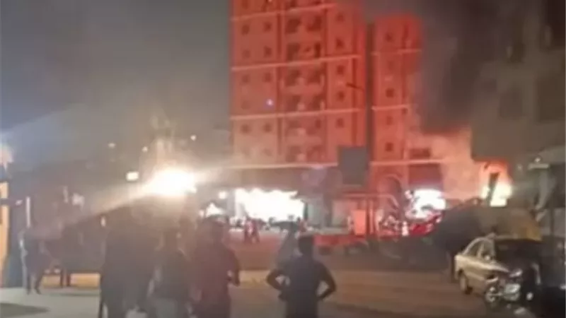مصرع واصابة 5 أثر أندلاع حريق مطعم بدار السلام