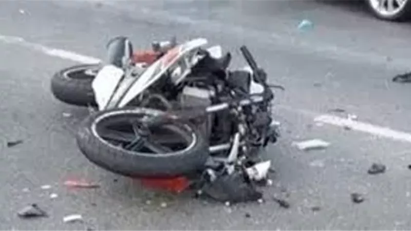 مصرع شاب وإصابة 3 آخرين إثر انقلاب دراجة نارية بالكريمات