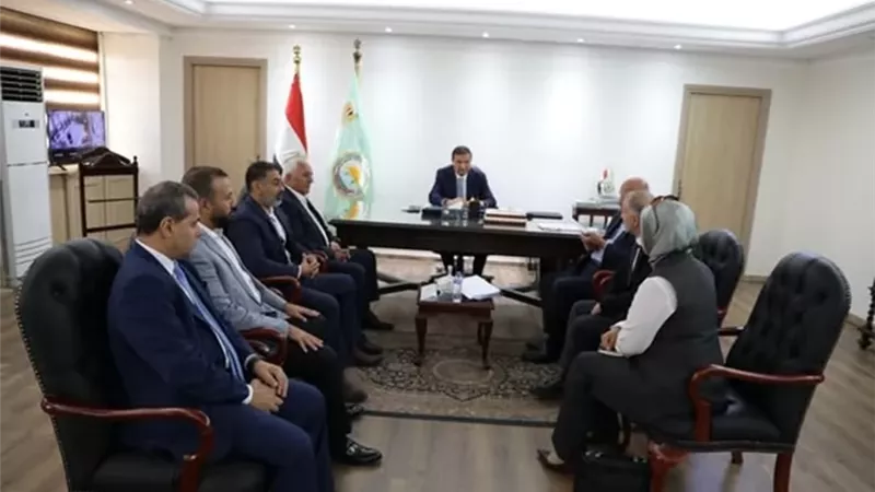 وزير الزراعة يبحث مع رجال أعمال أتراك فرص الاستثمار