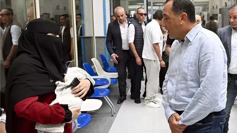 رئيس الوزراء يتفقد وحدة طب الأسرة بـ 