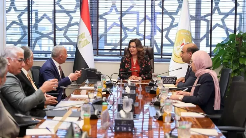 وزيرة التنمية المحلية: نحرص على تعزيز القيمة الاقتصادية للمخلفات