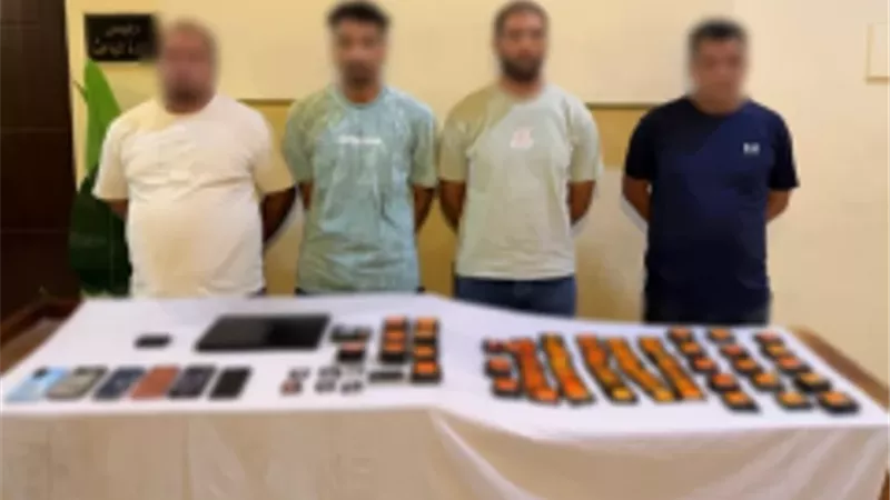 ضبط 4 أشخاص بالبحيرة وبحوزتهم مئات الخطوط المفعلة