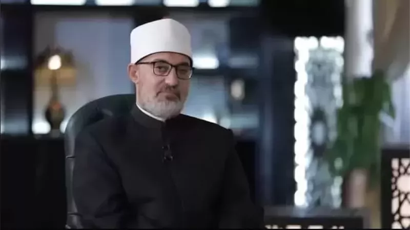 المفتي يُجري عملية جراحية عقب تعرضه لوعكة صحية