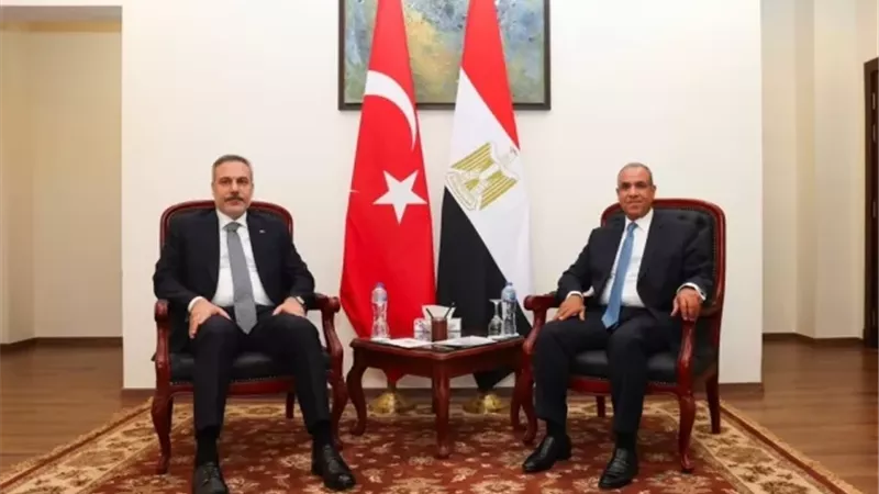 وزير الخارجية يشكر نظيره التركي على حفاوة استقبال محمد صلاح
