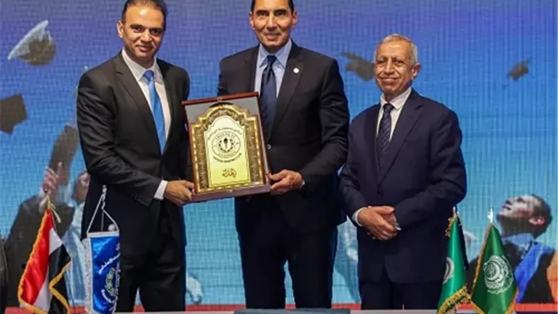 بروتوكول تعاون بين سموحة الأكاديمية العربية لتعزيز فرص التعليم