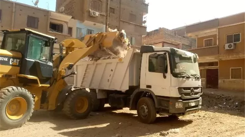رفع 82 طن مخلفات بحملات نظافة مكثفة بأبوتشت وقفط