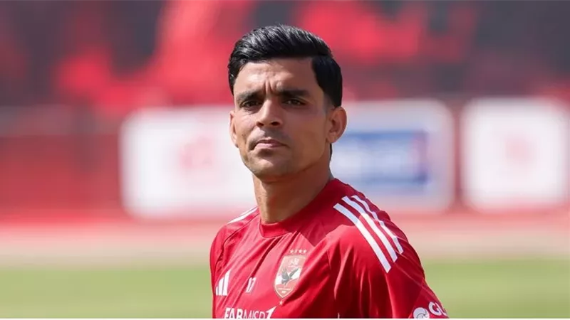أشرف بن شرقي يقود هجوم الأهلي امام يوروبا .. وديا