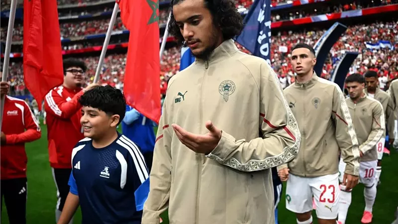 المغربي أيوب بوعدي يقترب من مانشستر سيتي