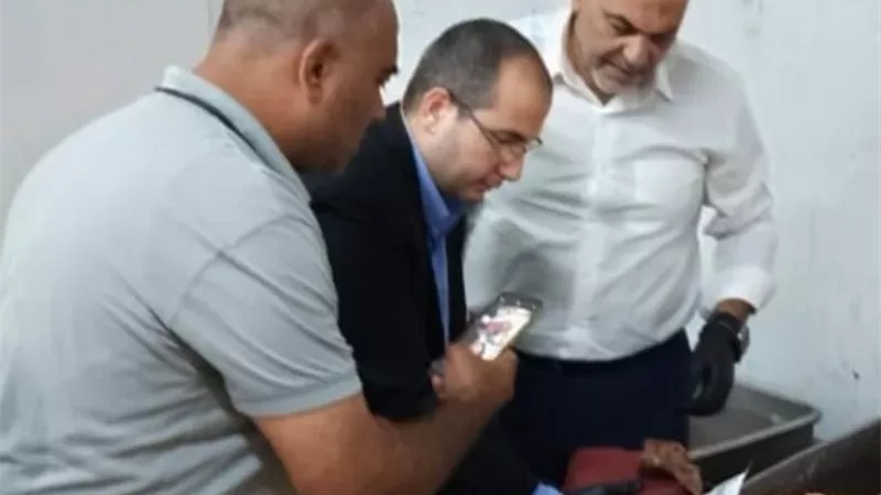 ضبط 11 طن مصنعات لحوم ودواجن فاسدة داخل مصنع بالعبور